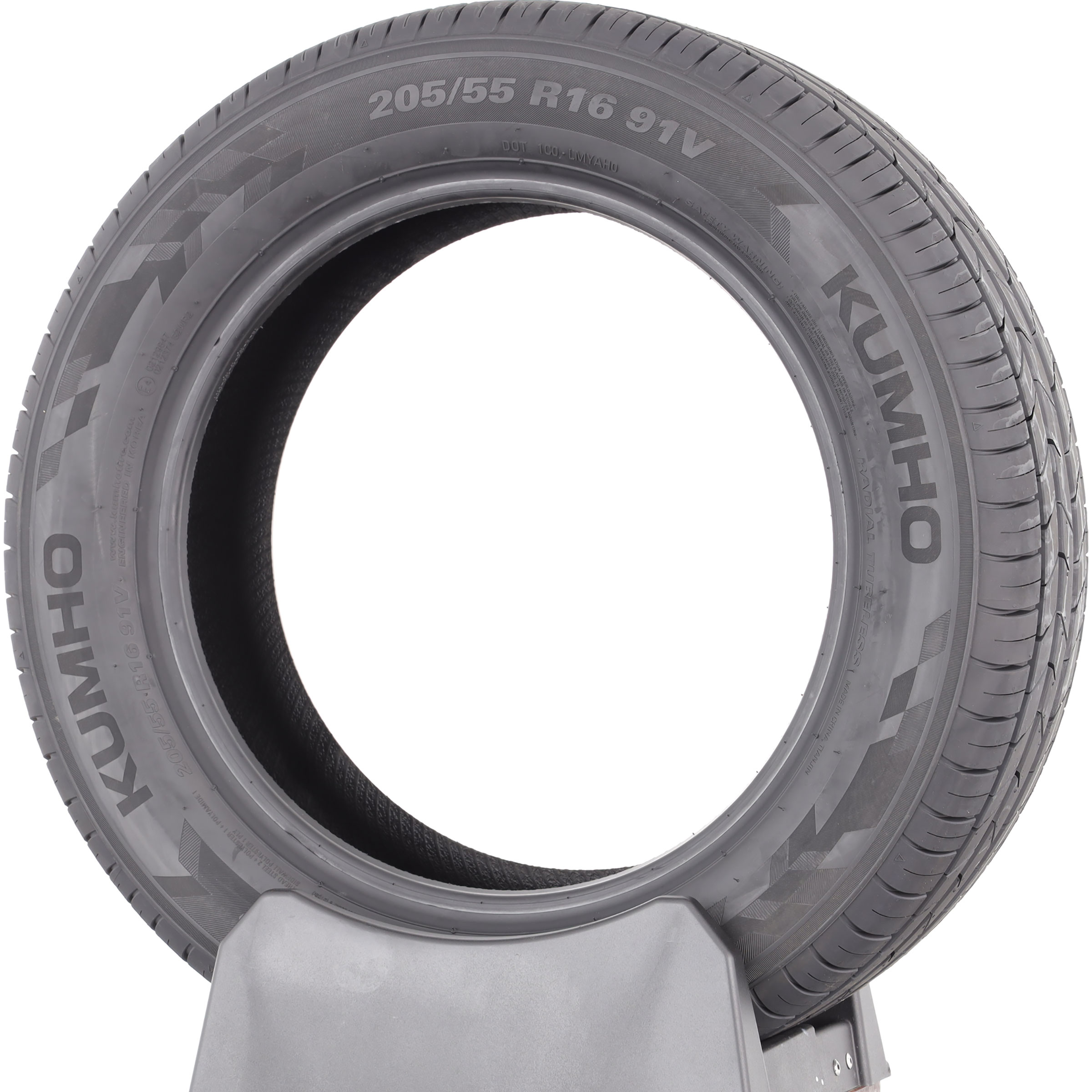 Test Kumho Ecsta HS52 - 205/55 R16 - Pneu - UFC-Que Choisir