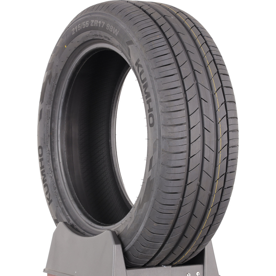 Kumho Ecsta HS52 -  215/55 R17