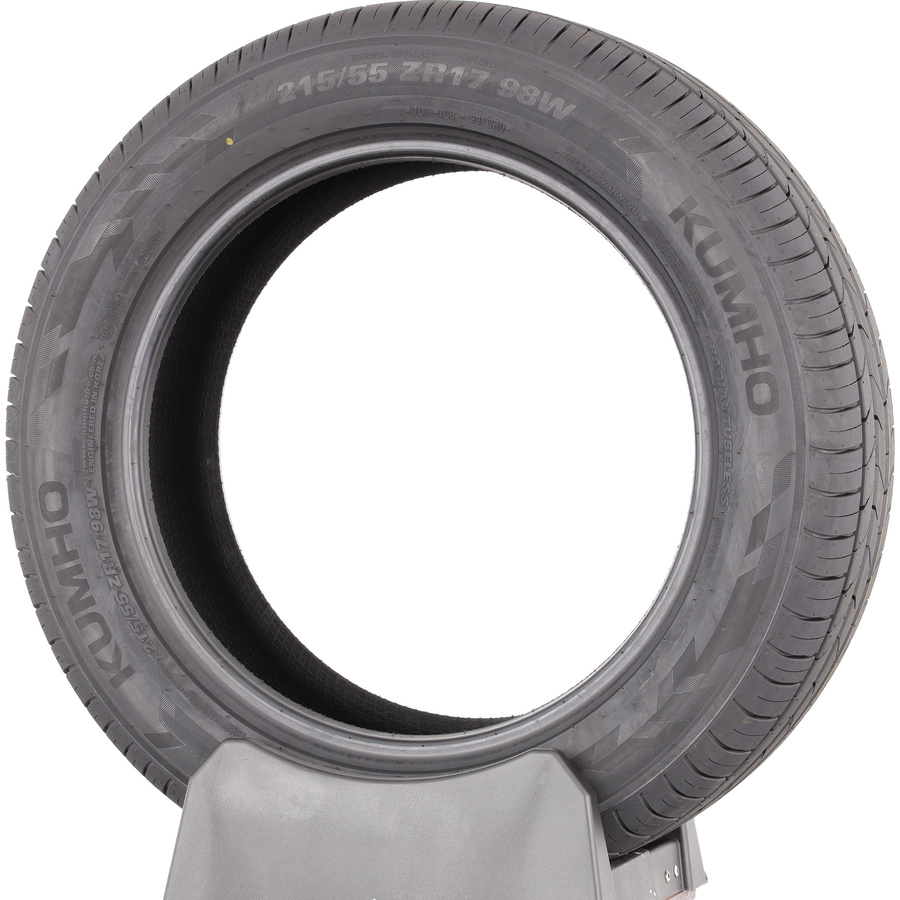 Kumho Ecsta HS52 -  215/55 R17