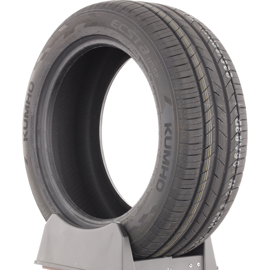 Kumho Ecsta HS52 -  225/40 R18