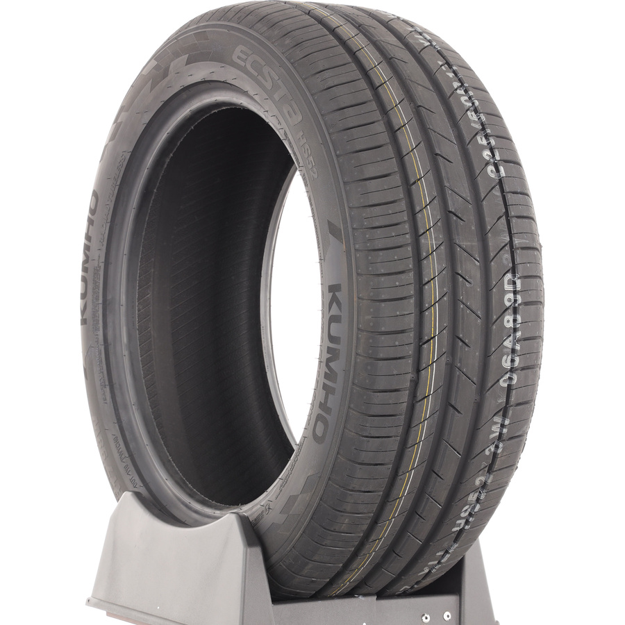 Kumho Ecsta HS52 -  225/40 R18