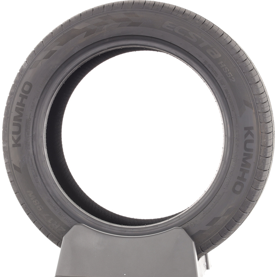 Kumho Ecsta HS52 -  225/40 R18