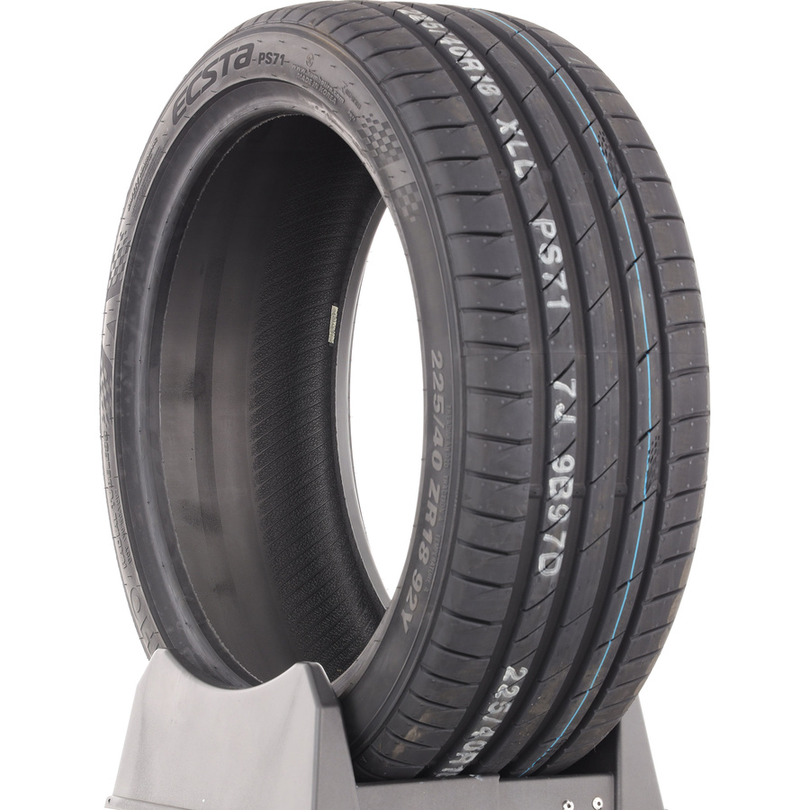 Kumho Ecsta PS71 -  225/40 R18