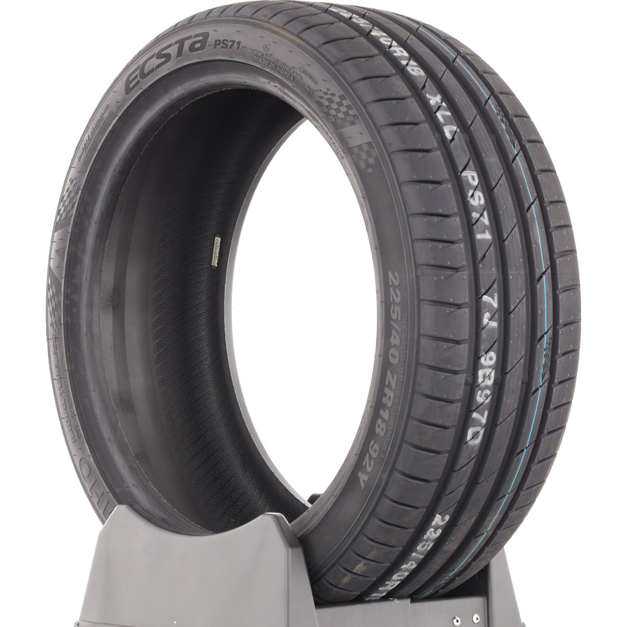 Kumho Ecsta PS71 -  225/40 R18