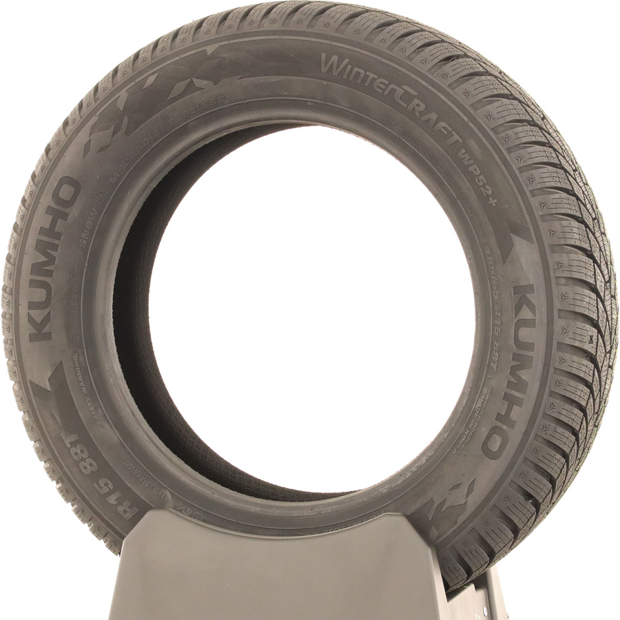 Kumho WinterCraft WP52+