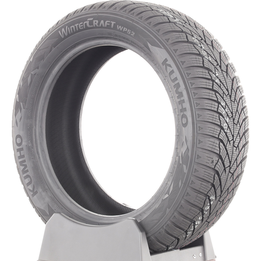 Kumho Wintercraft WP52 -  215/55 R17