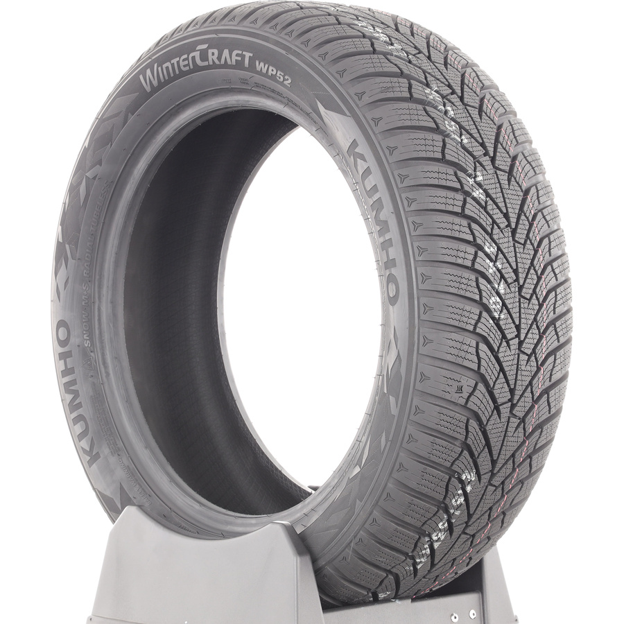 Kumho Wintercraft WP52 -  215/55 R17