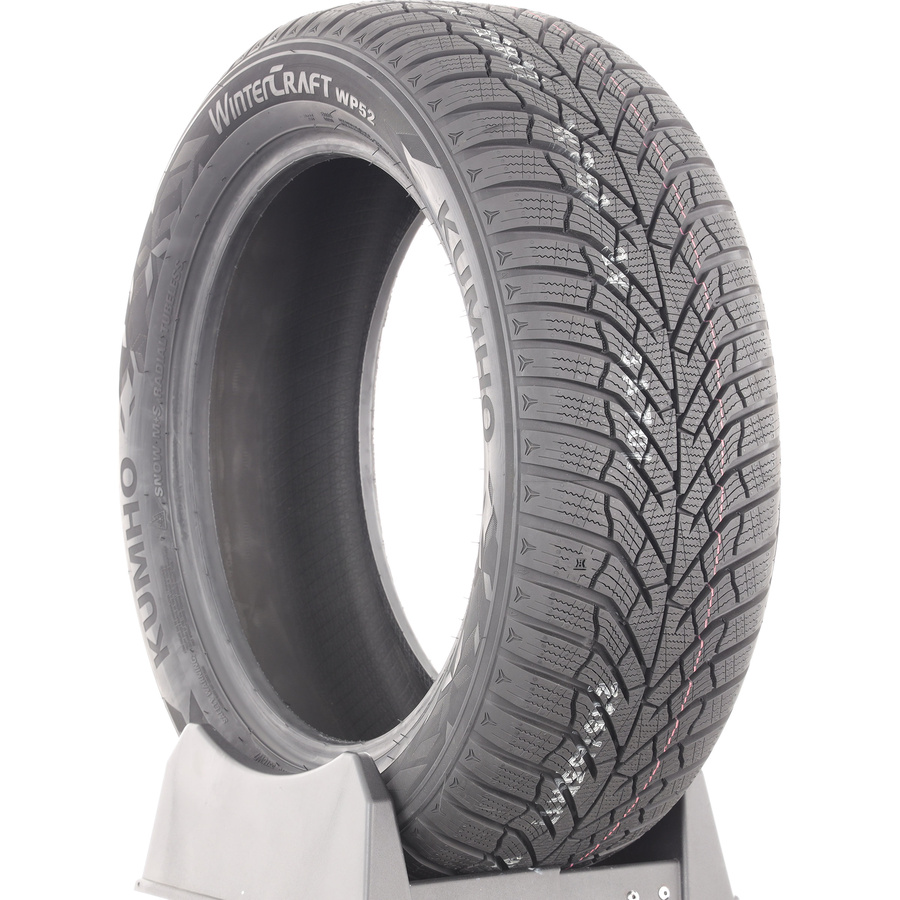 Kumho Wintercraft WP52 -  215/55 R17