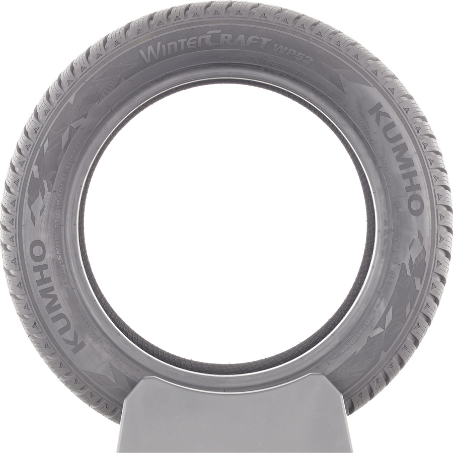 Kumho Wintercraft WP52 -  215/55 R17