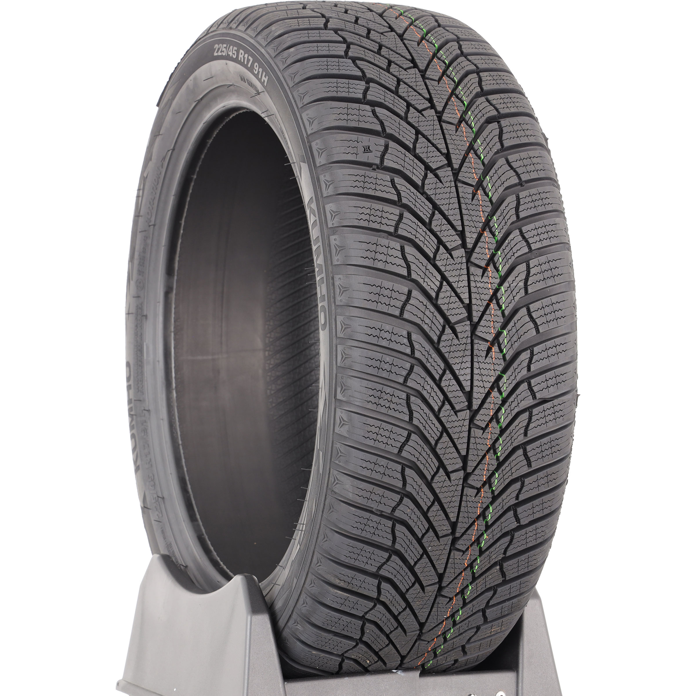 Test Kumho Wintercraft WP52 - 205/60 R16 - Pneu - UFC-Que Choisir