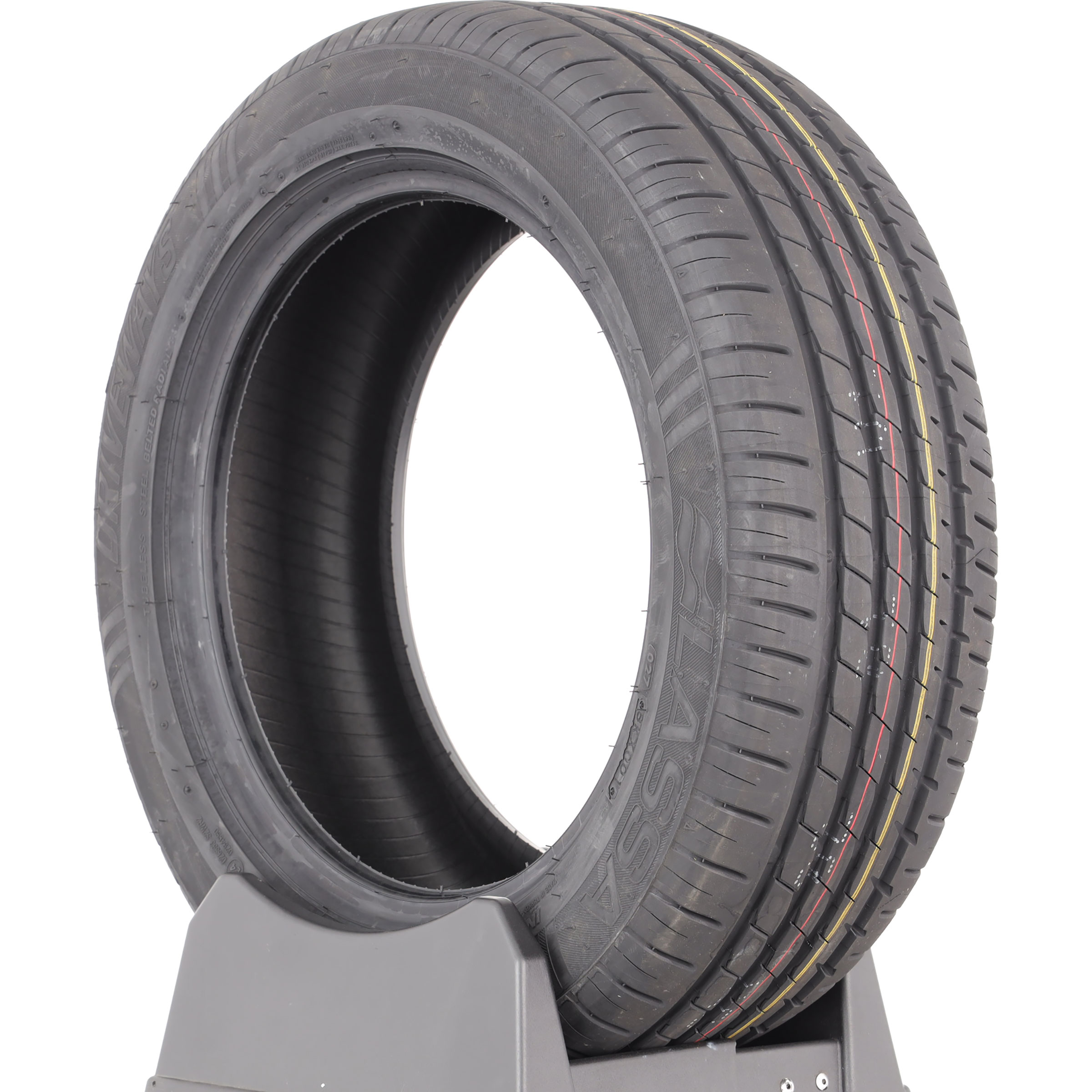 Lassa Driveways -  205/55 R16