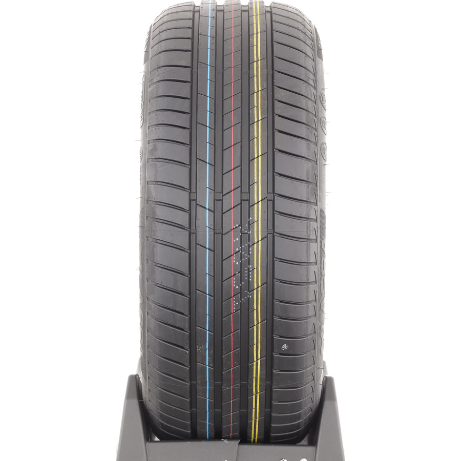 Lassa Revola -  225/40 R18