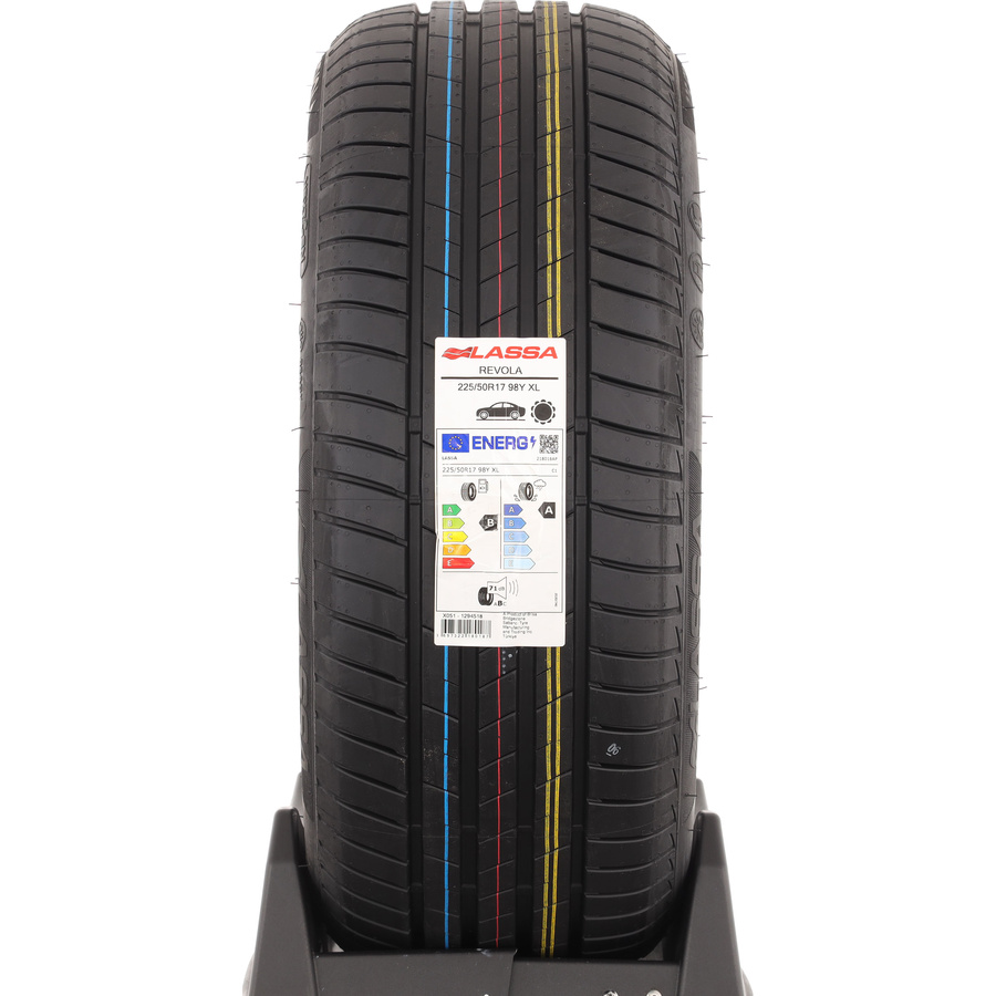 Lassa Revola -  225/40 R18