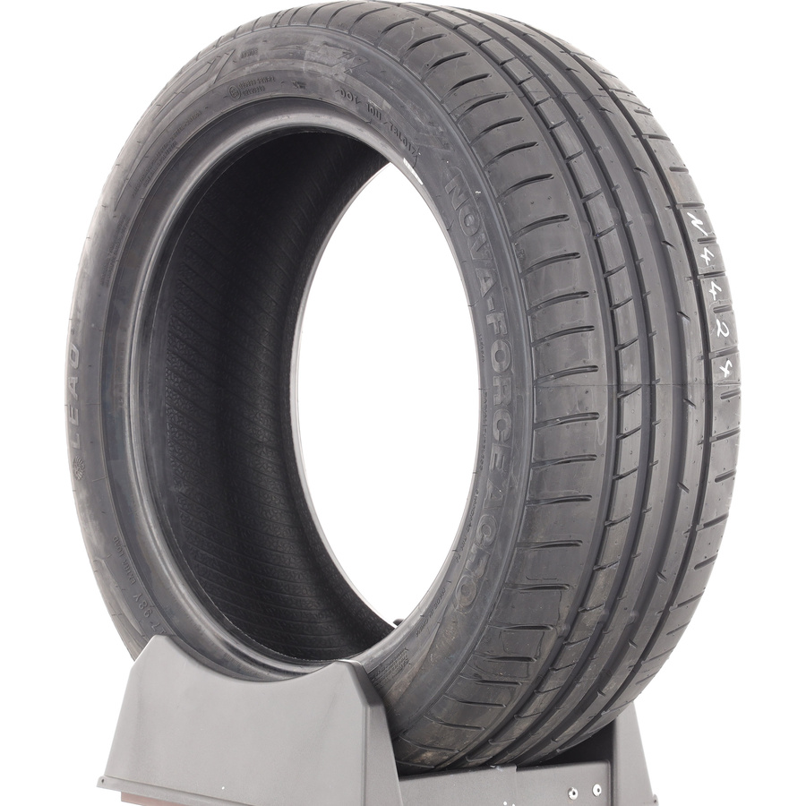 Leao Nova-Force Acro -  225/40 R18