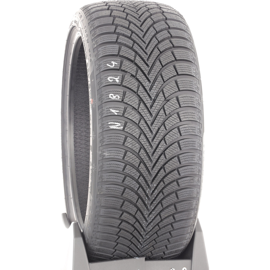 Maxxis Premitra Snow WP6 -  225/40 R18