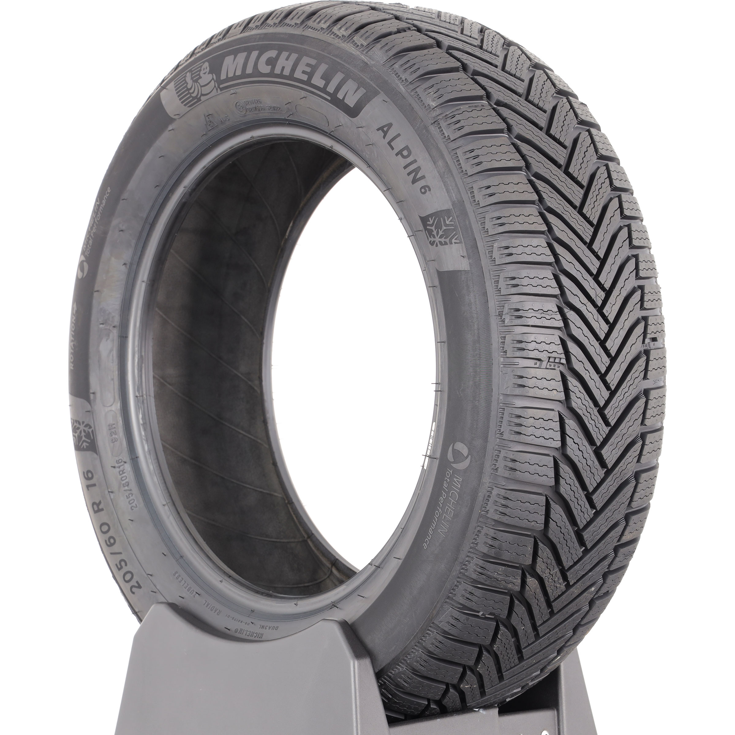 Michelin Alpin 6 -  205/60 R16