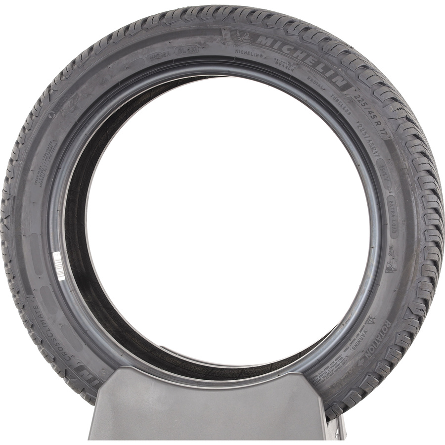 Michelin CrossClimate 2 -  225/45 R17