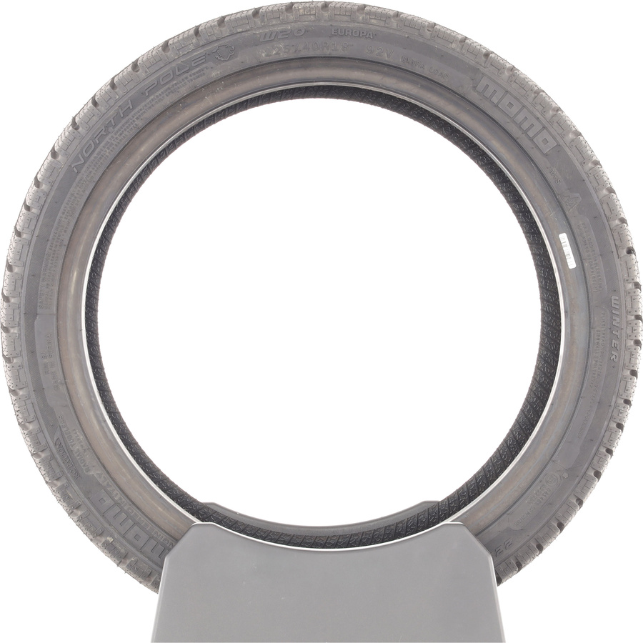 Momo W-20 North Pole -  225/40 R18