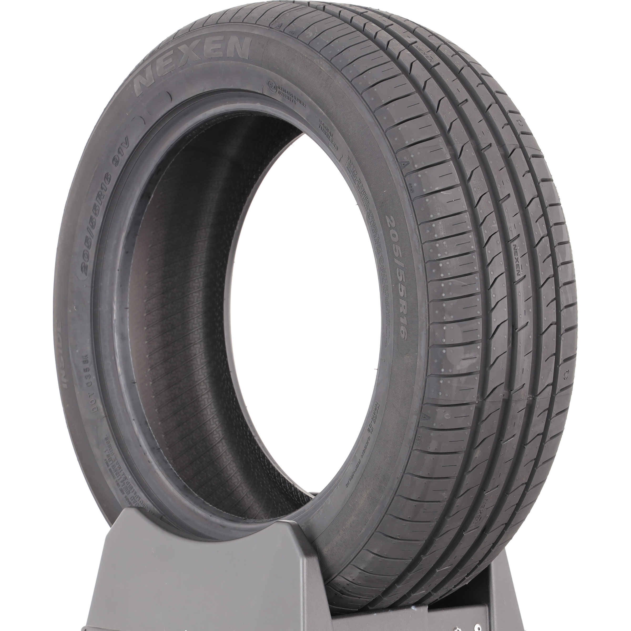 Nexen N´Fera Primus -  205/55 R16