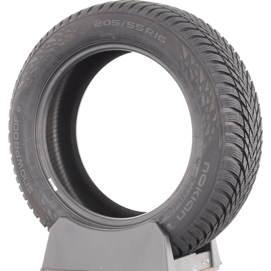 Nokian Snowproof 2 -  205/55 R16