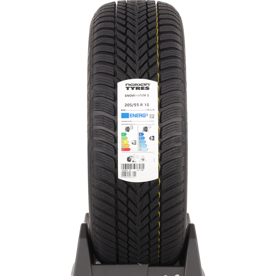 Nokian Snowproof 2 -  205/55 R16