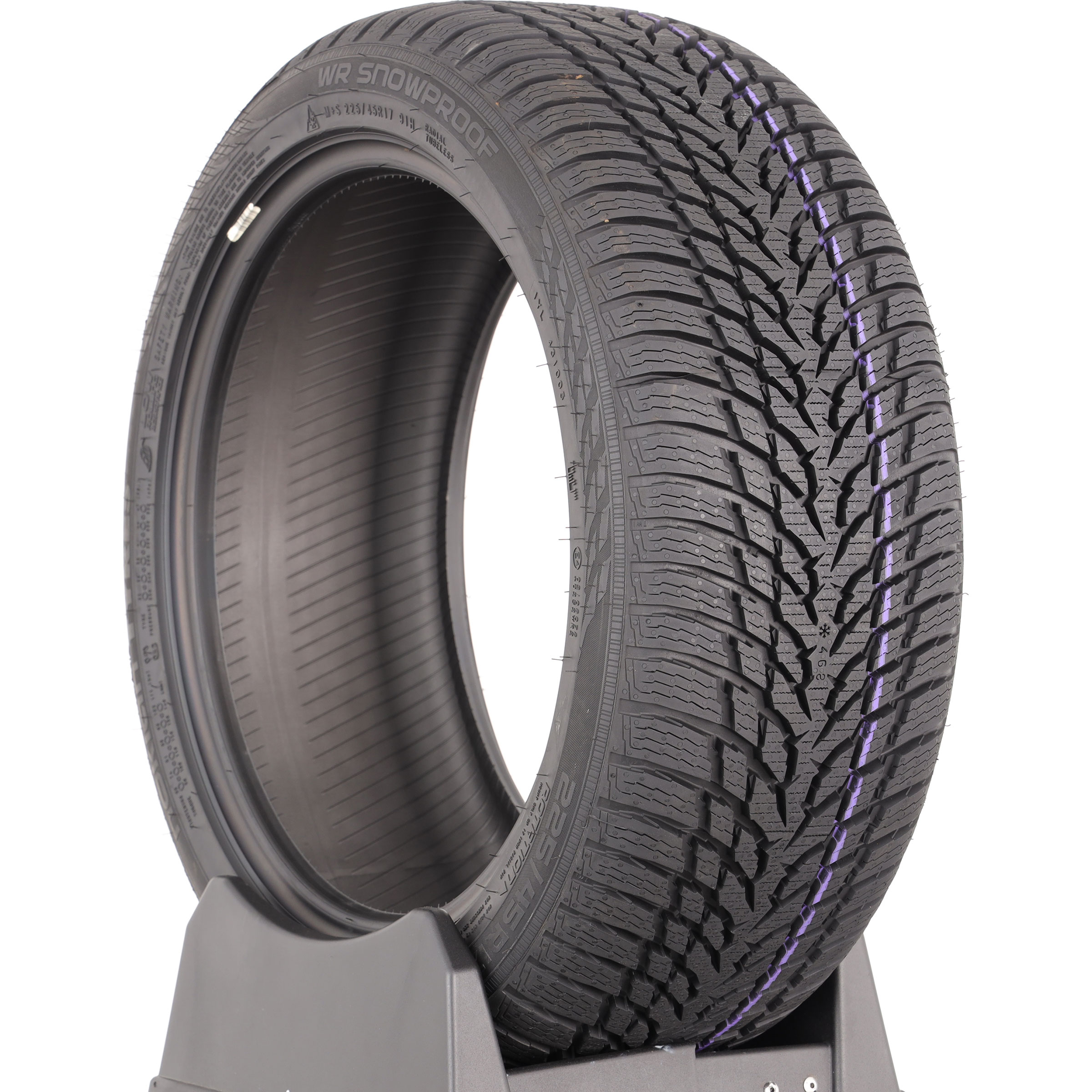 Test Nokian WR Snowproof - 225/45 R17 - Pneu - UFC-Que Choisir