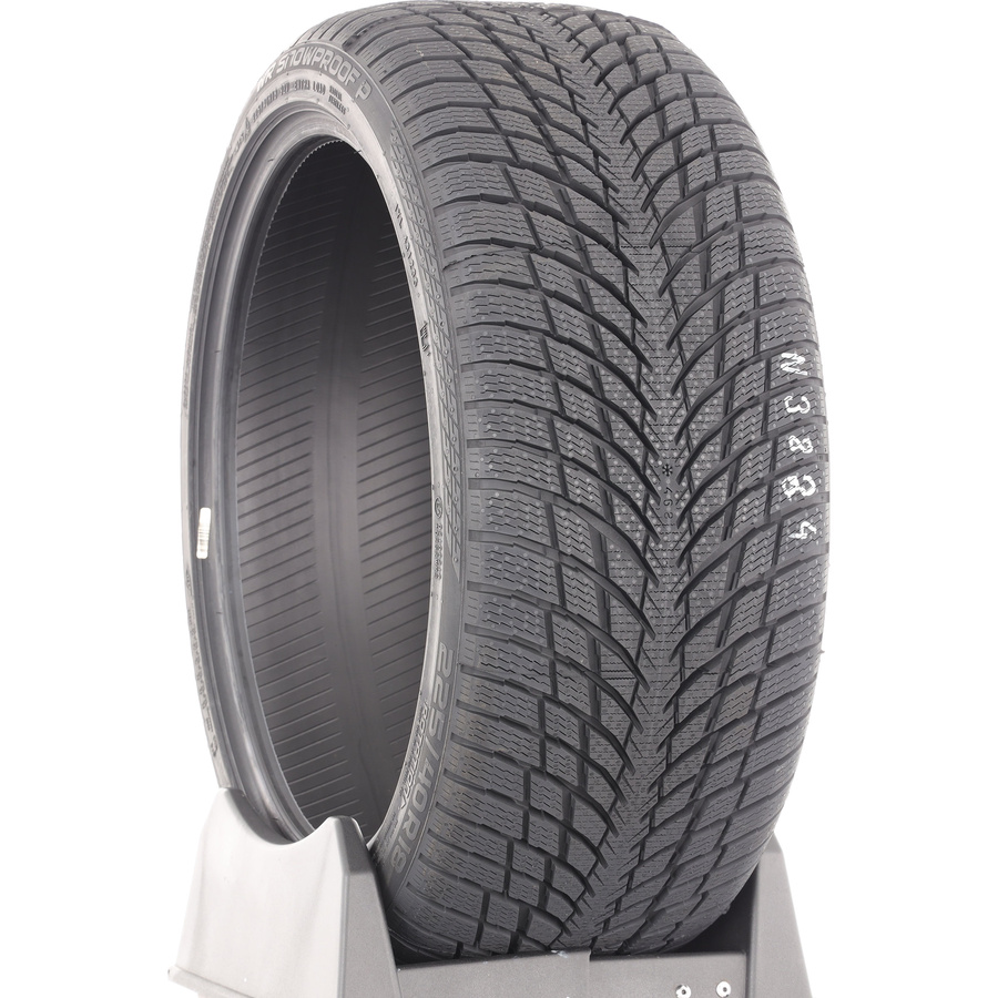 Nokian WR Snowproof P -  225/40 R18