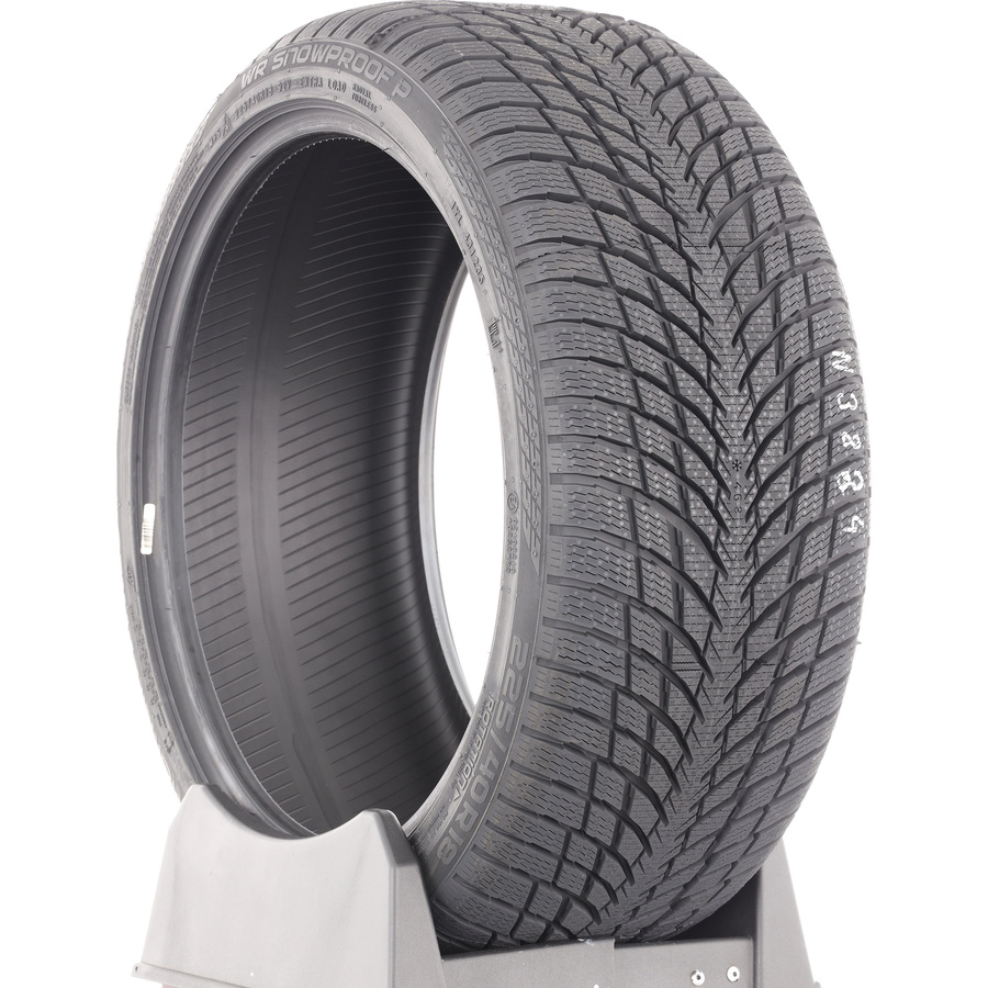 Nokian WR Snowproof P -  225/40 R18