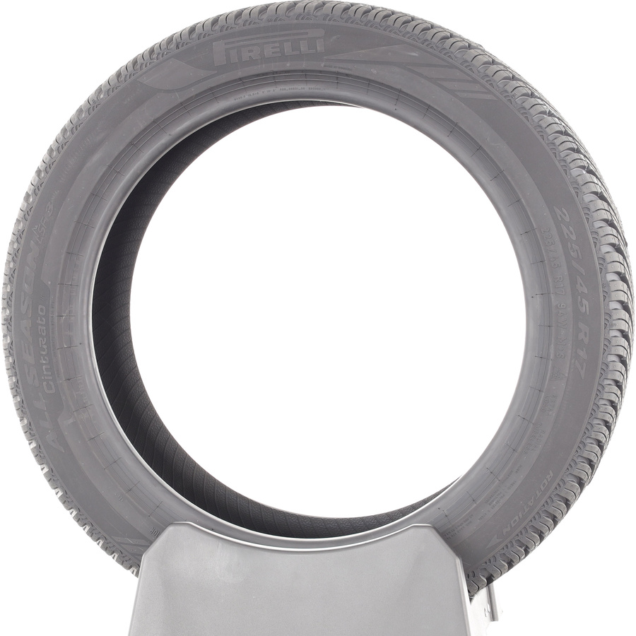 Pirelli Cinturato All Season SF3 -  225/45 R17