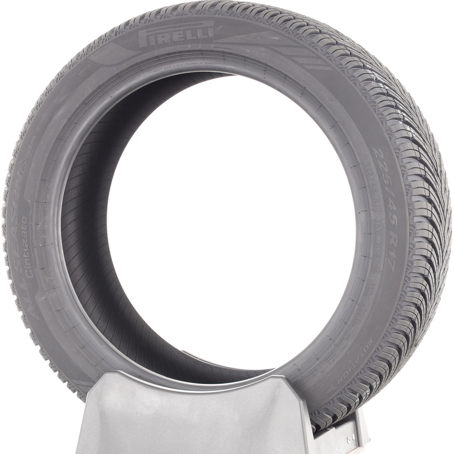Pirelli Cinturato All Season SF3 -  225/45 R17