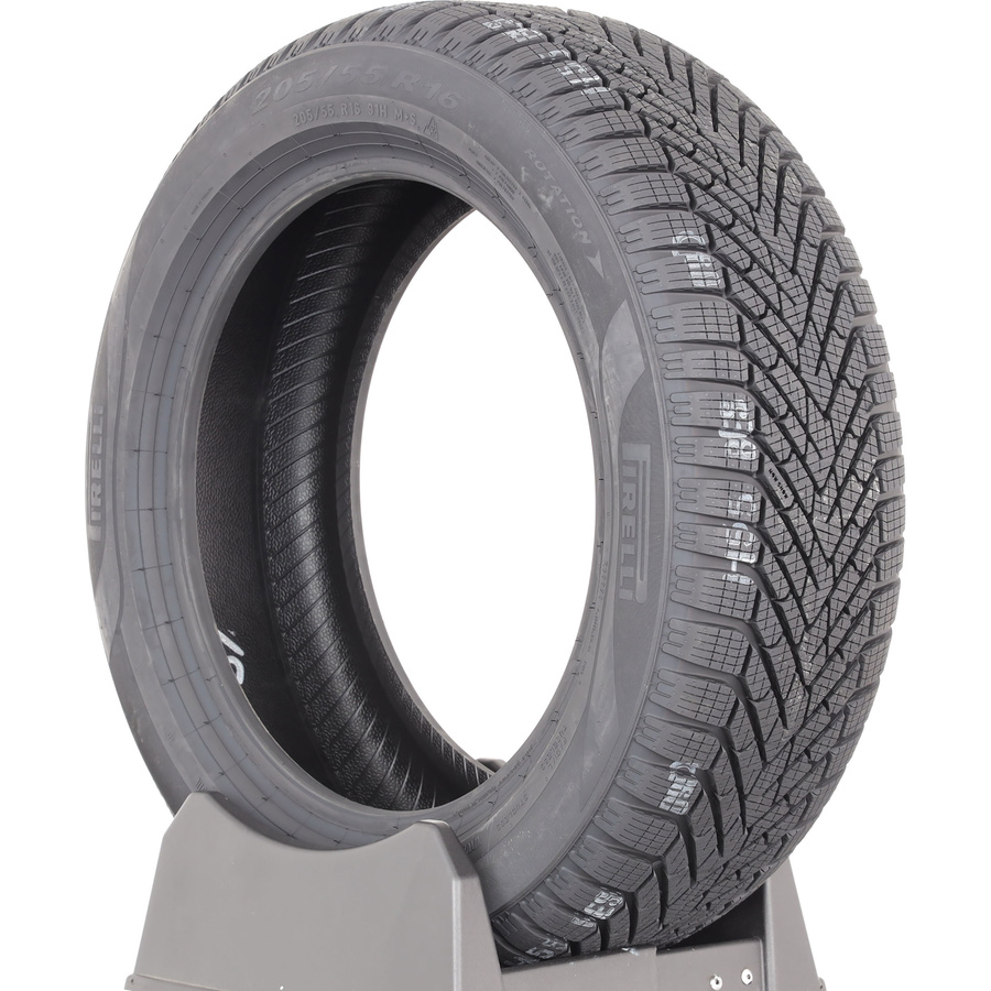 Pirelli Cinturato Winter 2 -  205/55 R16