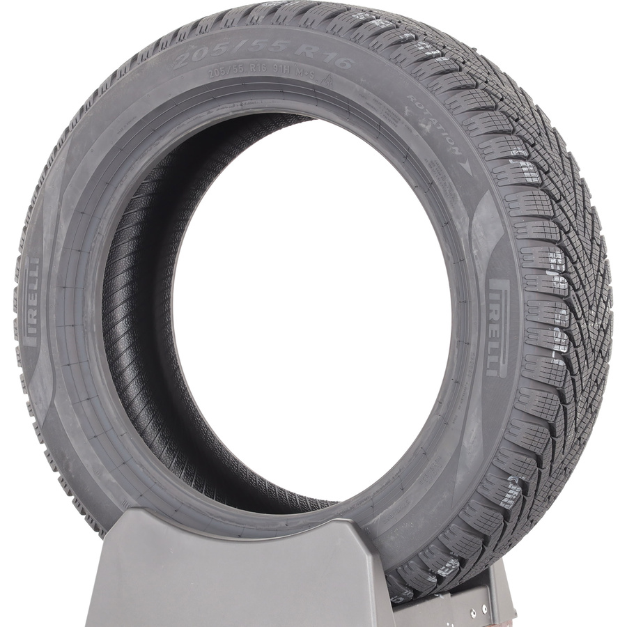 Pirelli Cinturato Winter 2 -  205/55 R16