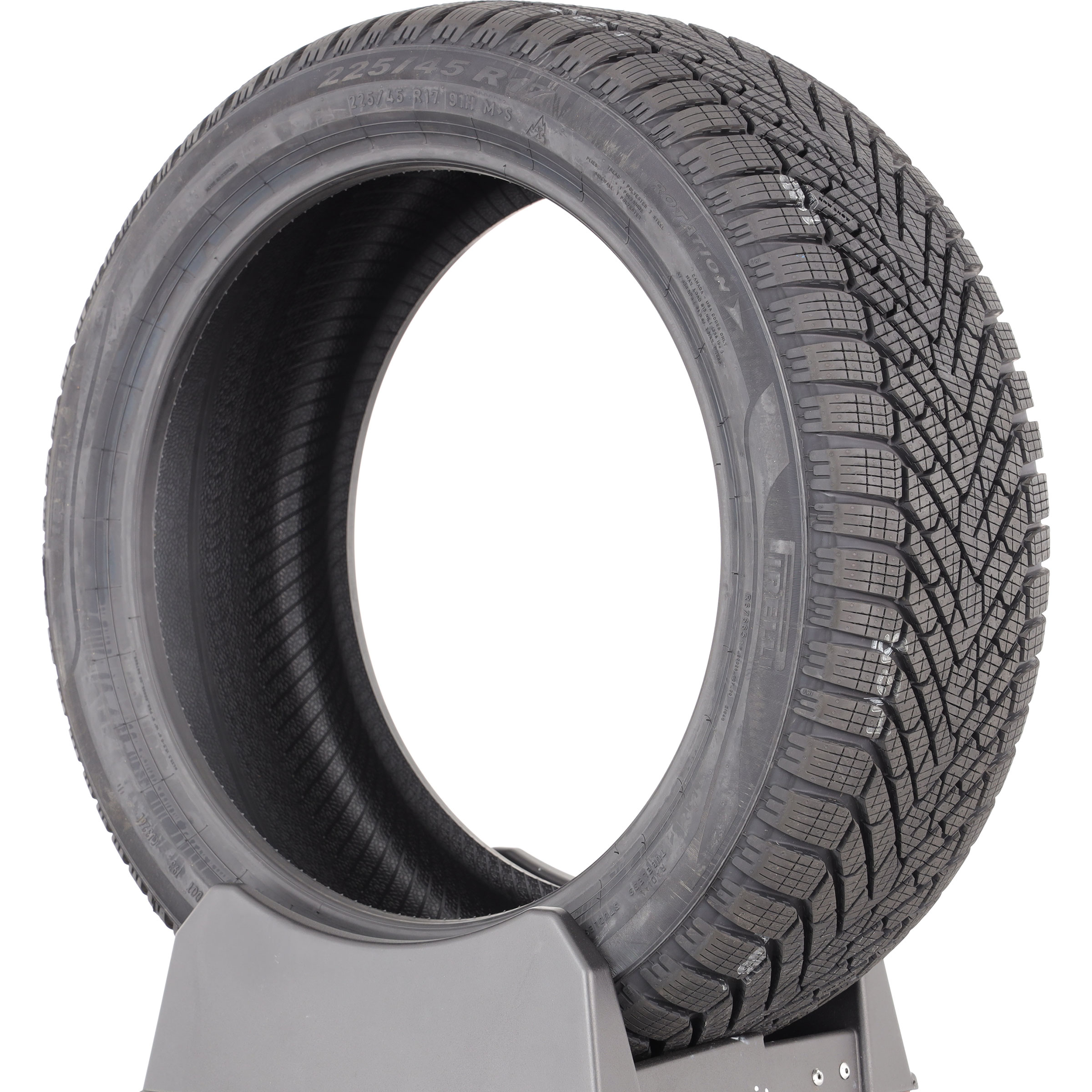 Pirelli Cinturato Winter 2 -  225/45 R17