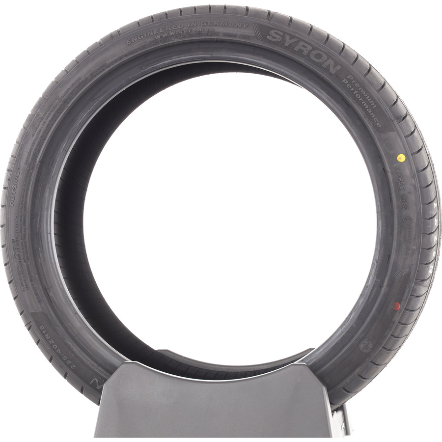 Syron Premium Performance -  225/40 R18