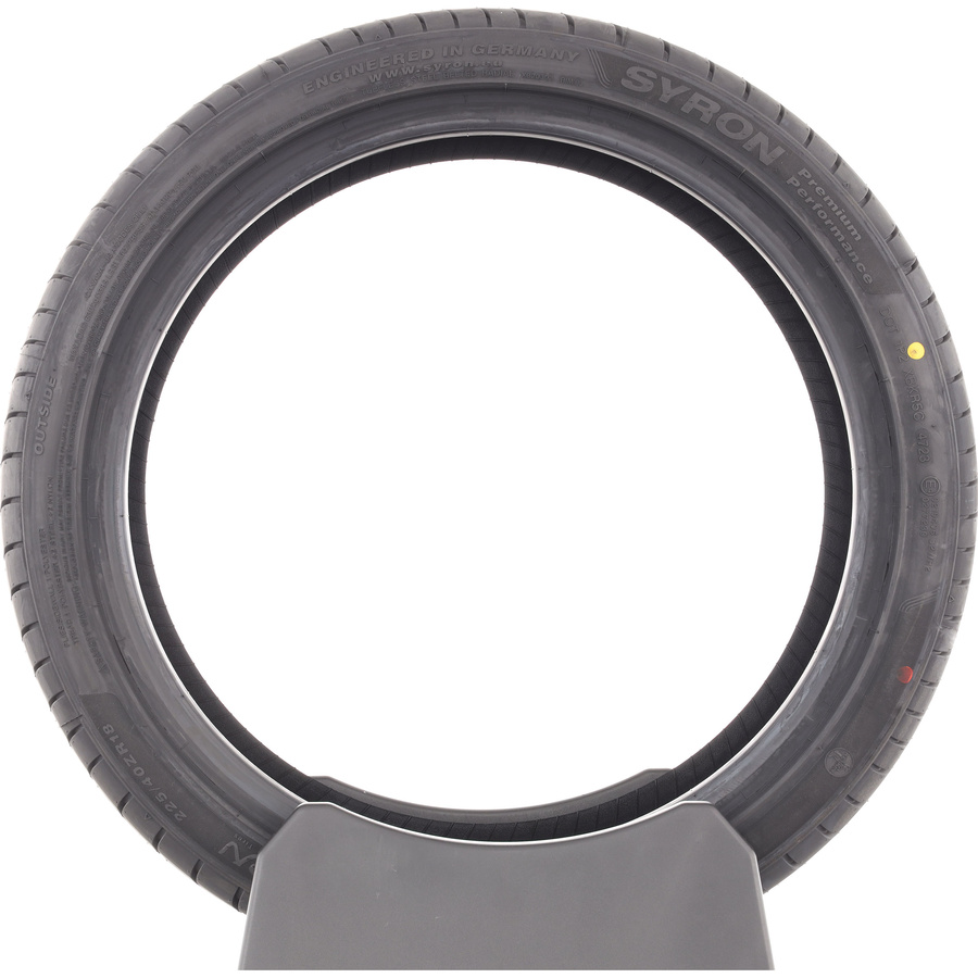 Syron Premium Performance -  225/40 R18