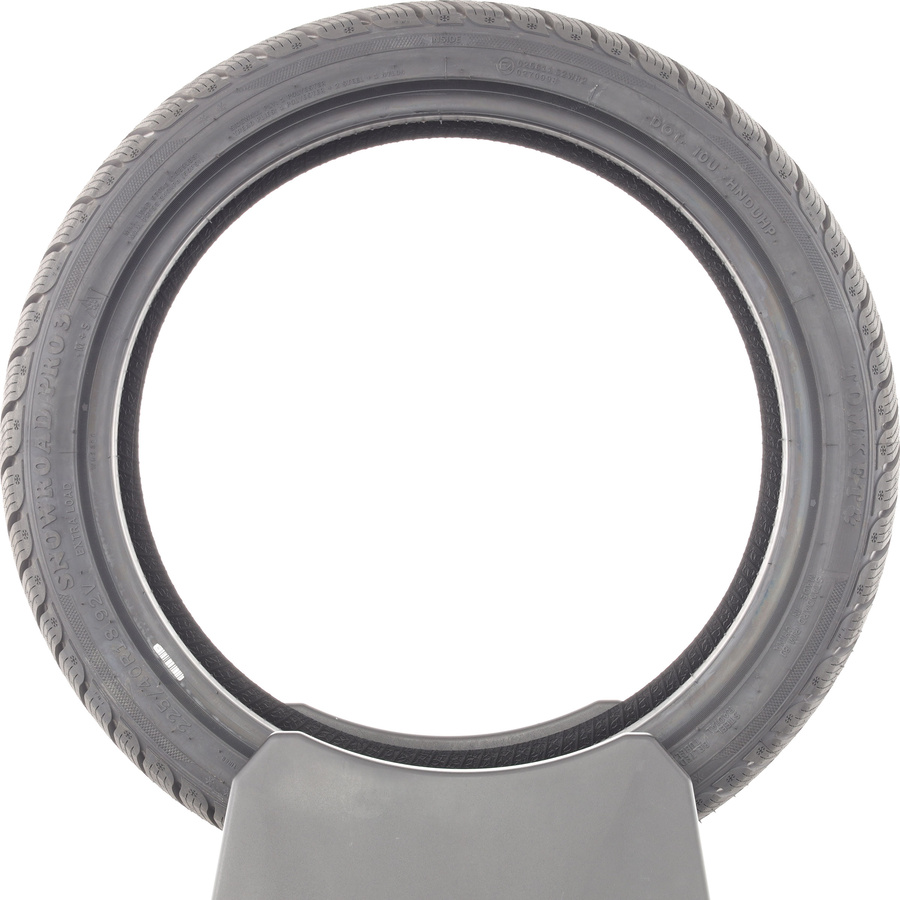 Tomket Snowroad Pro 3 -  225/40 R18