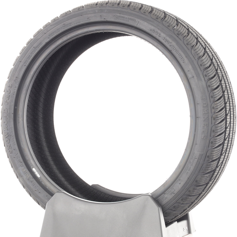 Tomket Snowroad Pro 3 -  225/40 R18