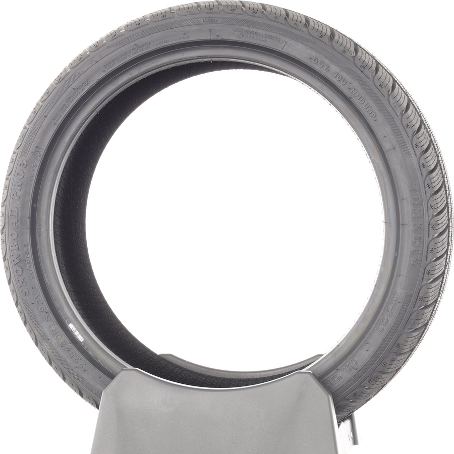 Tomket Snowroad Pro 3 -  225/40 R18