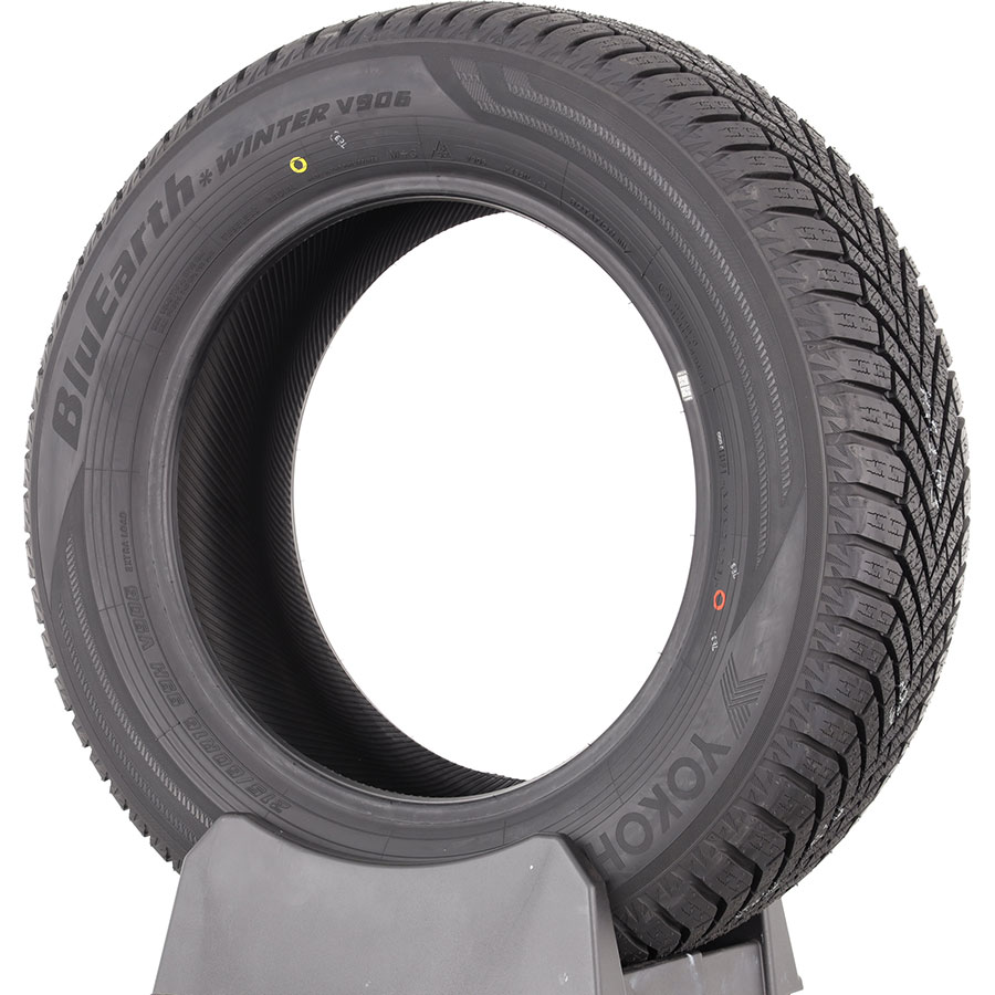 Test Yokohama BluEarth*Winter V906 215/60 R16 - Pneu - UFC-Que Choisir