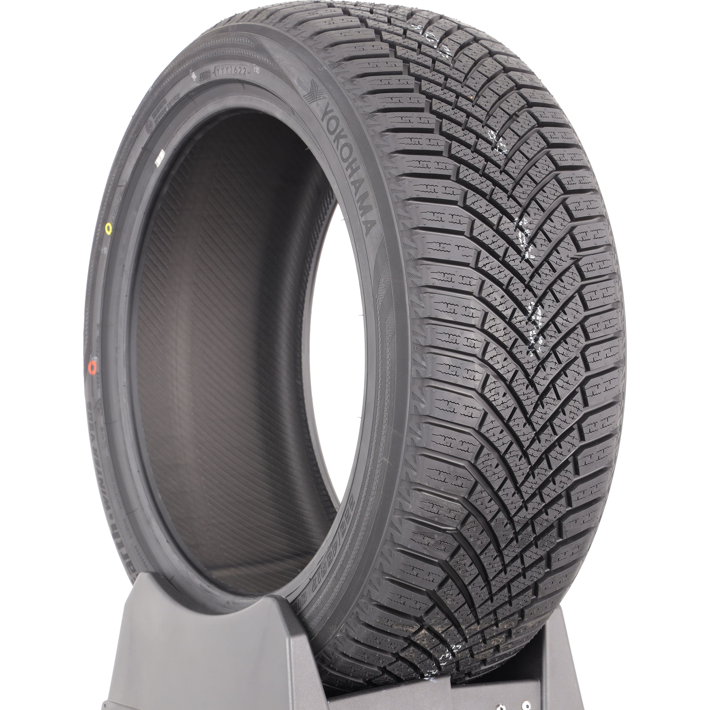 Yokohama BluEarth*Winter V906 -  225/45 R17