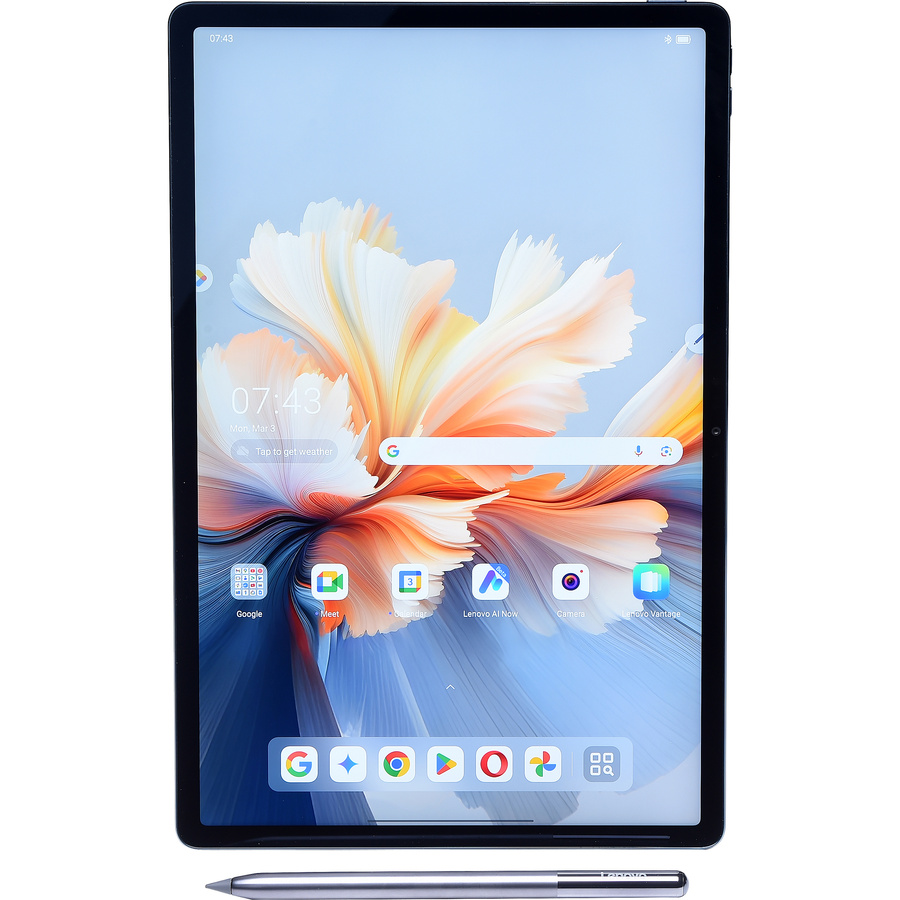 Lenovo Yoga Tab Plus - Vue avec le stylet fourni