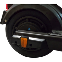 Wispeed SUV1000 - La roue arrière et son pneu gonflable de 10 pouces.