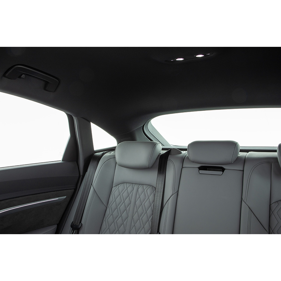 Audi e-tron Sportback 55 quattro 408 ch - 
