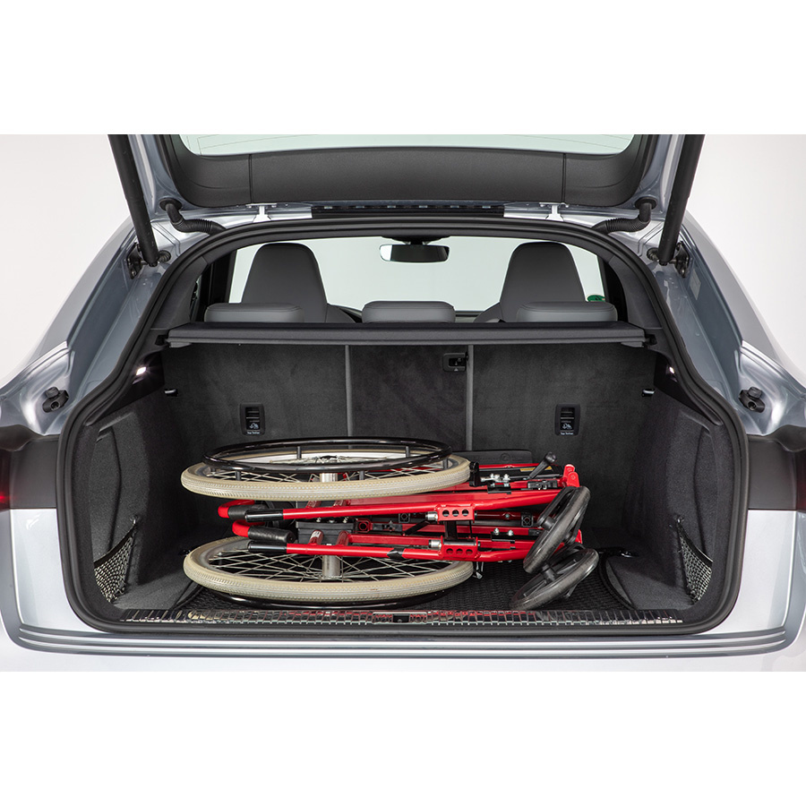 Audi e-tron Sportback 55 quattro 408 ch - 