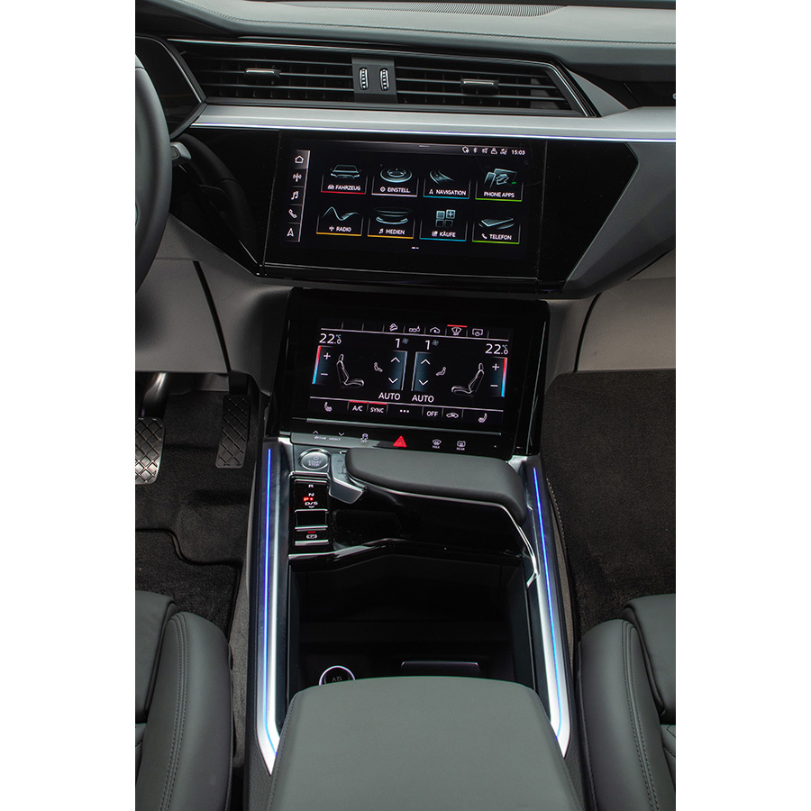 Audi e-tron Sportback 55 quattro 408 ch - 