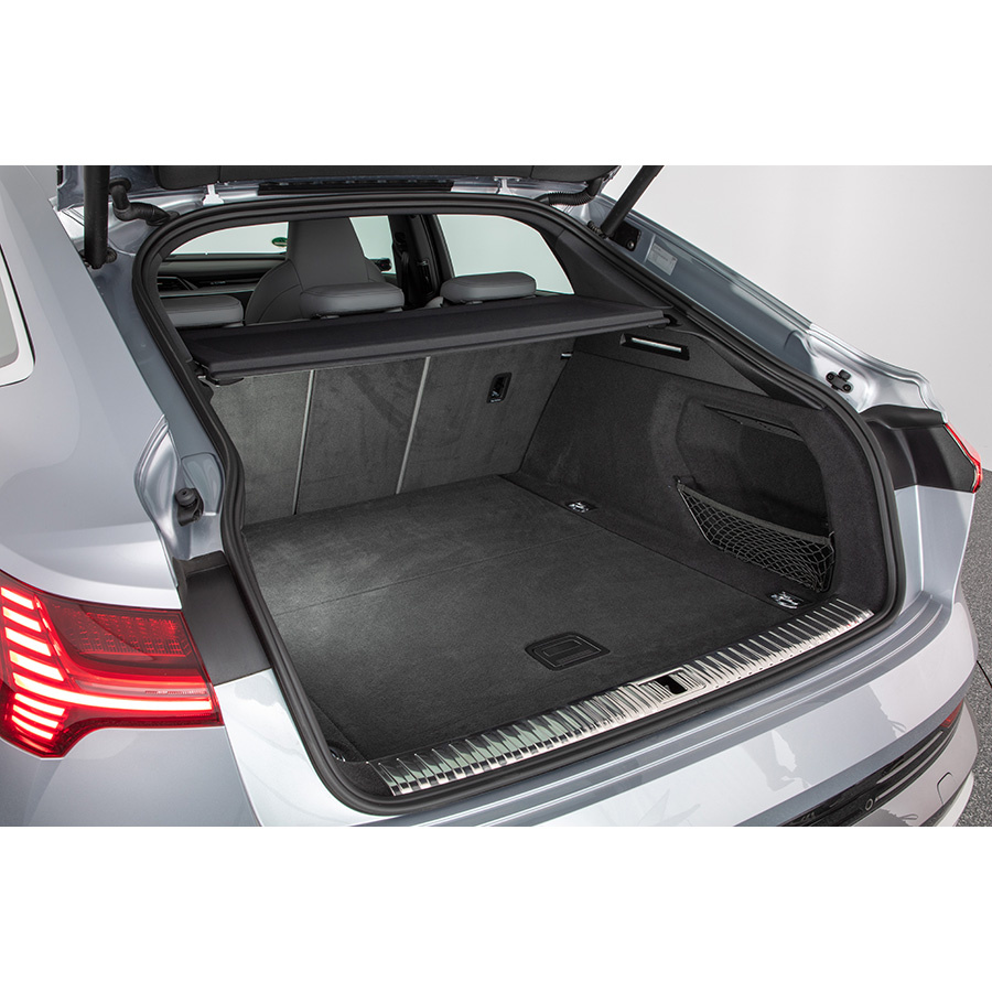 Audi e-tron Sportback 55 quattro 408 ch - 