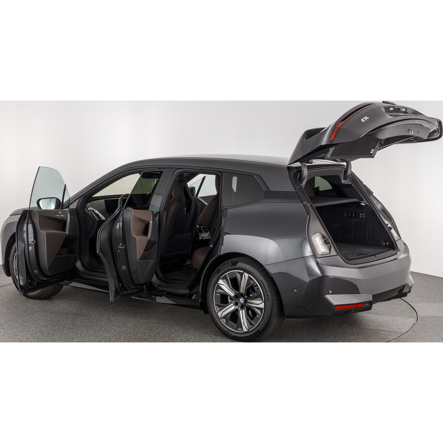BMW iX xDrive45