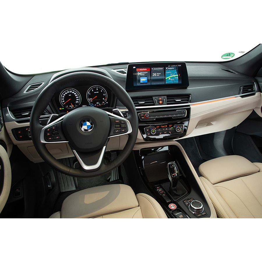 BMW X1 sDrive 18d 150 ch BVA8 - 