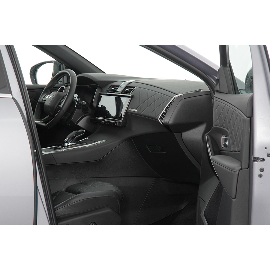 DS Automobiles DS 7 Crossback BlueHDi 180 EAT8 - 