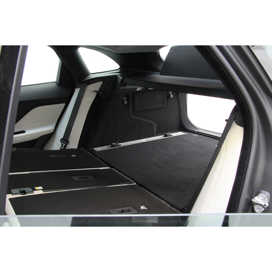 Jaguar F-Pace 2.0 D - 180 AWD Prestige A - 